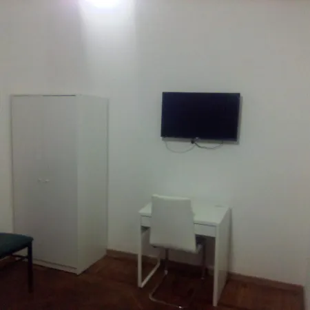 Oda ve Kahvaltı Carracci 27 *